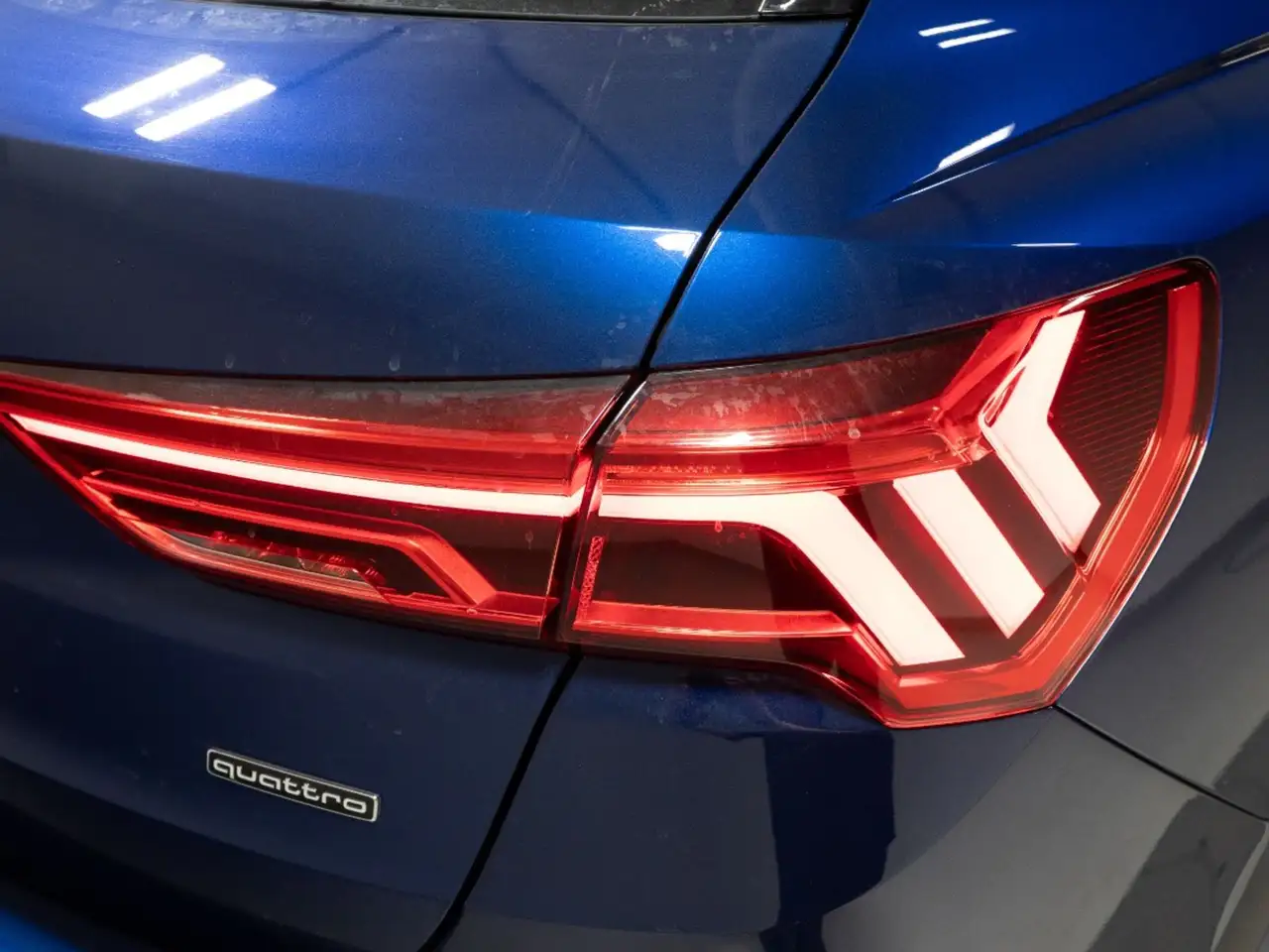 Audi Q3 - Image 11