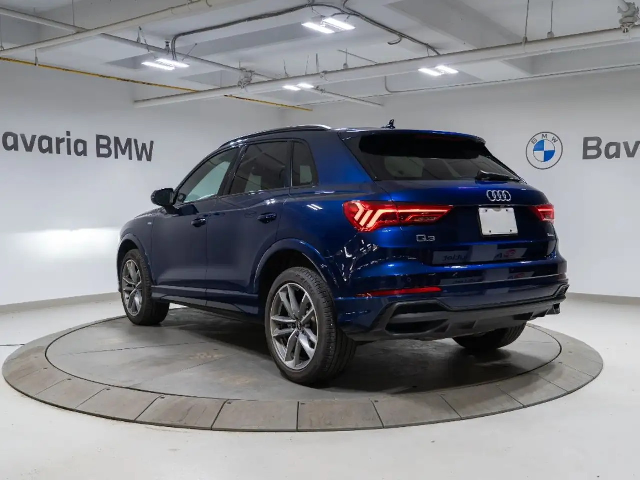 Audi Q3 - Image 3