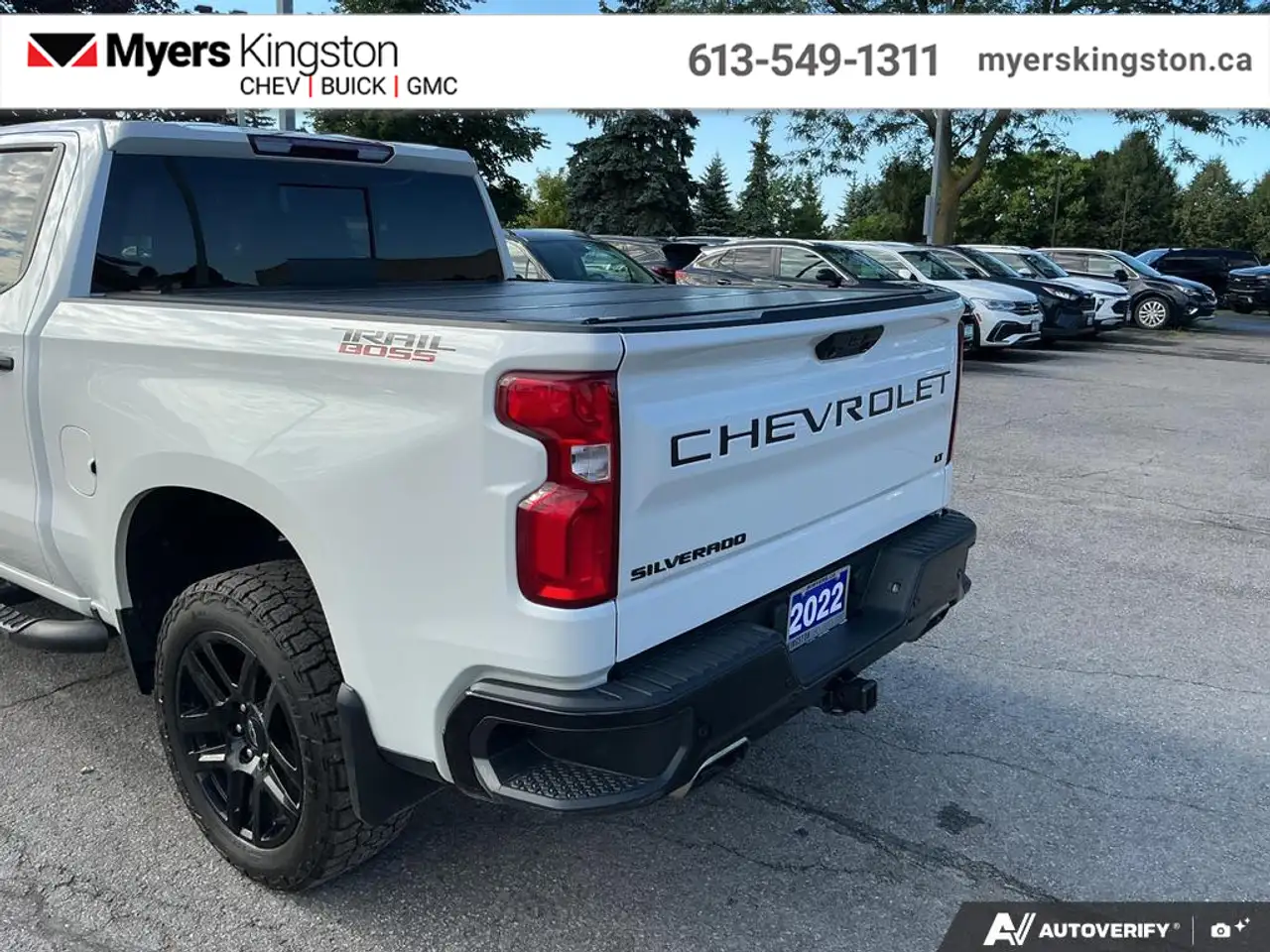 Chevrolet Silverado 1500 - Image 13