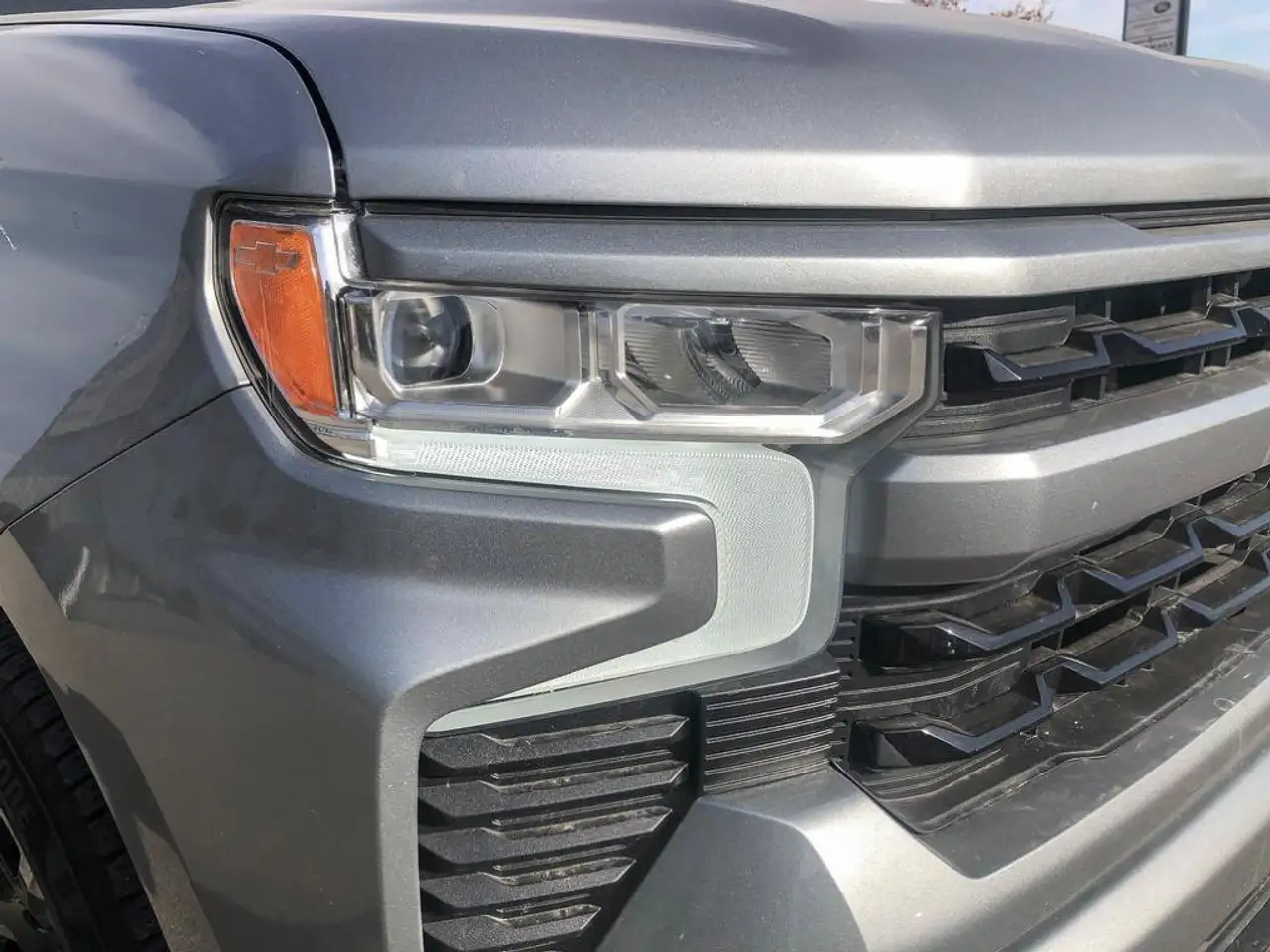 Chevrolet Silverado 1500 - Image 12