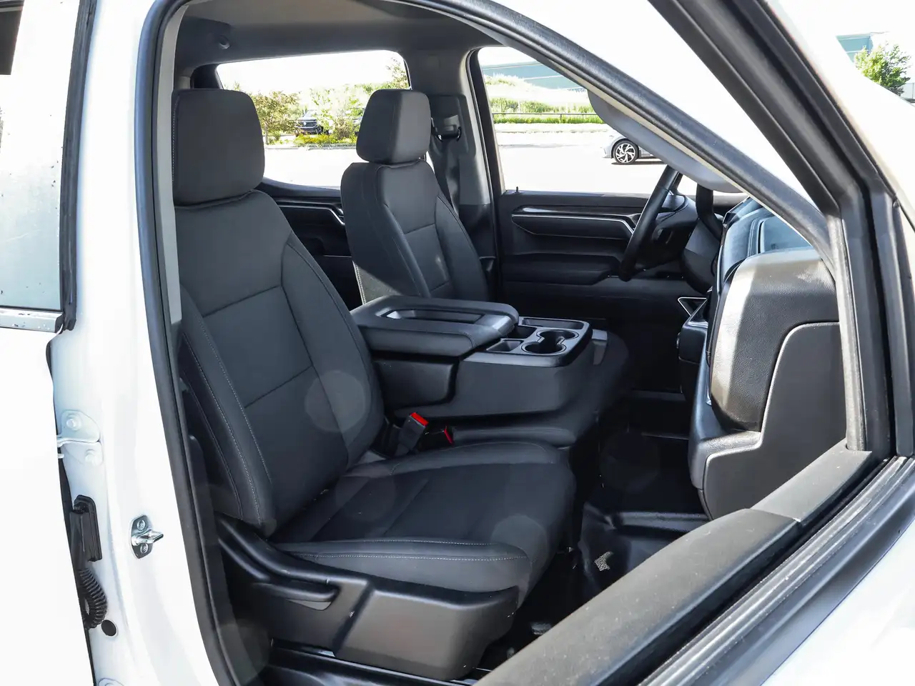 Chevrolet Silverado 1500 - Image 15