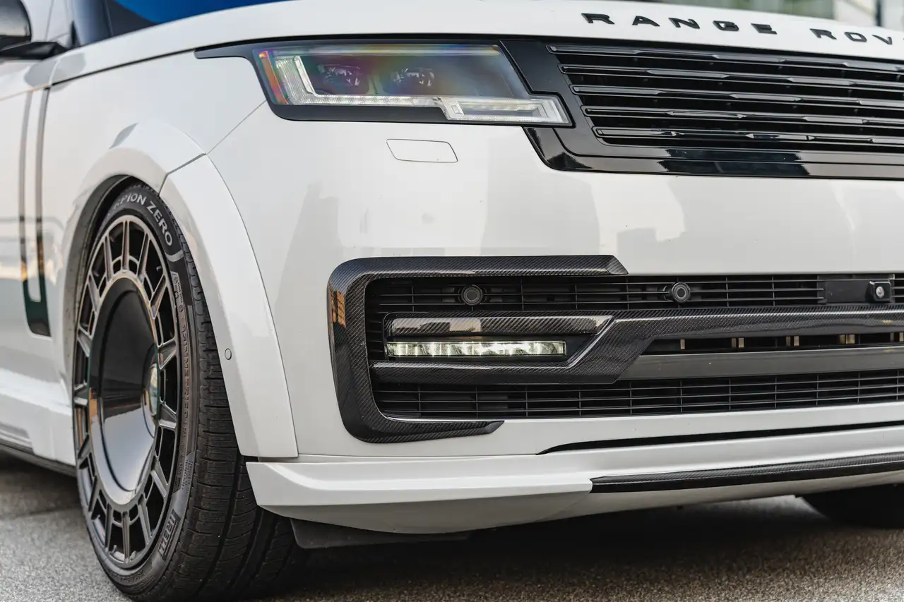 Land Rover Range Rover - Image 12