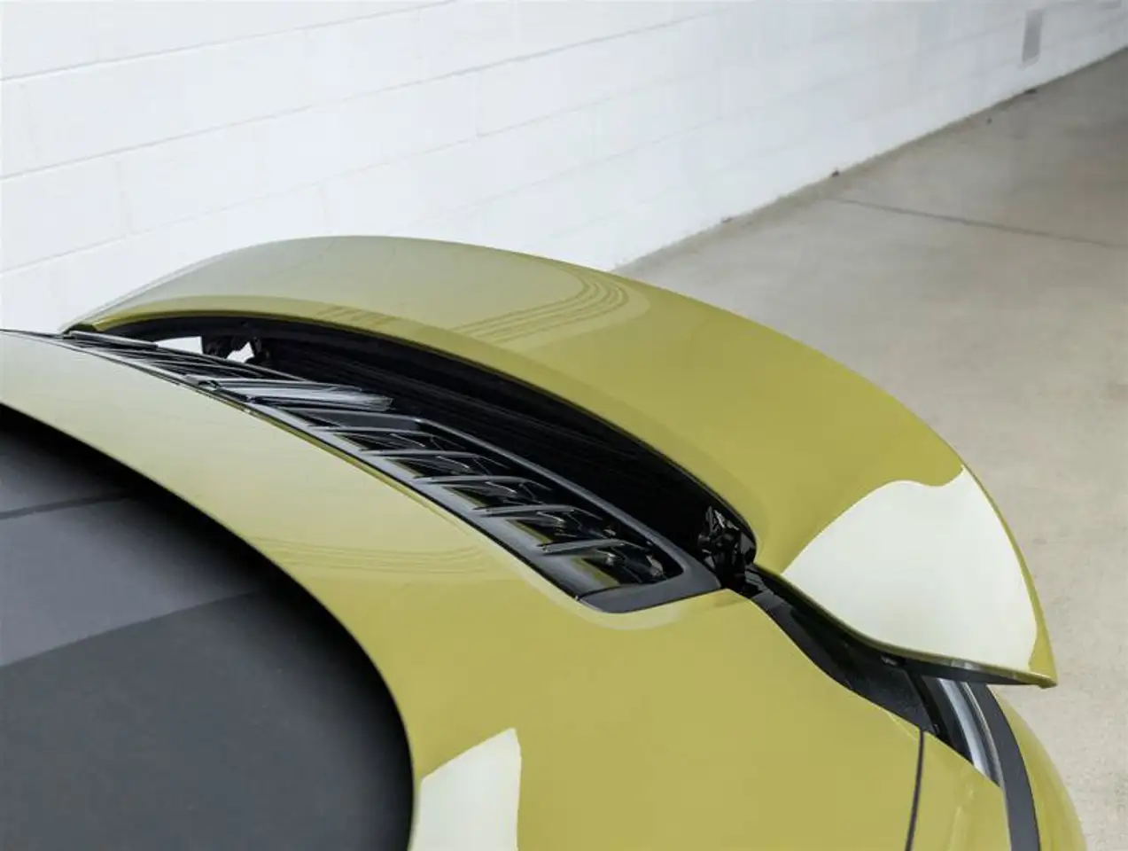 Porsche 911 - Image 20