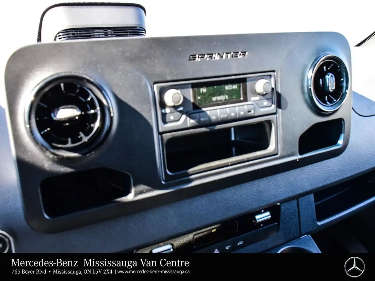 Mercedes-Benz Sprinter - Image 20