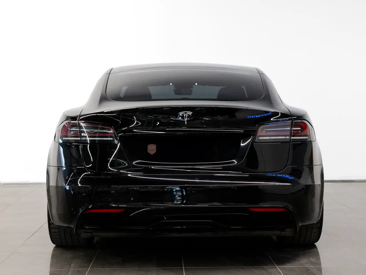 Tesla Model S - Image 15