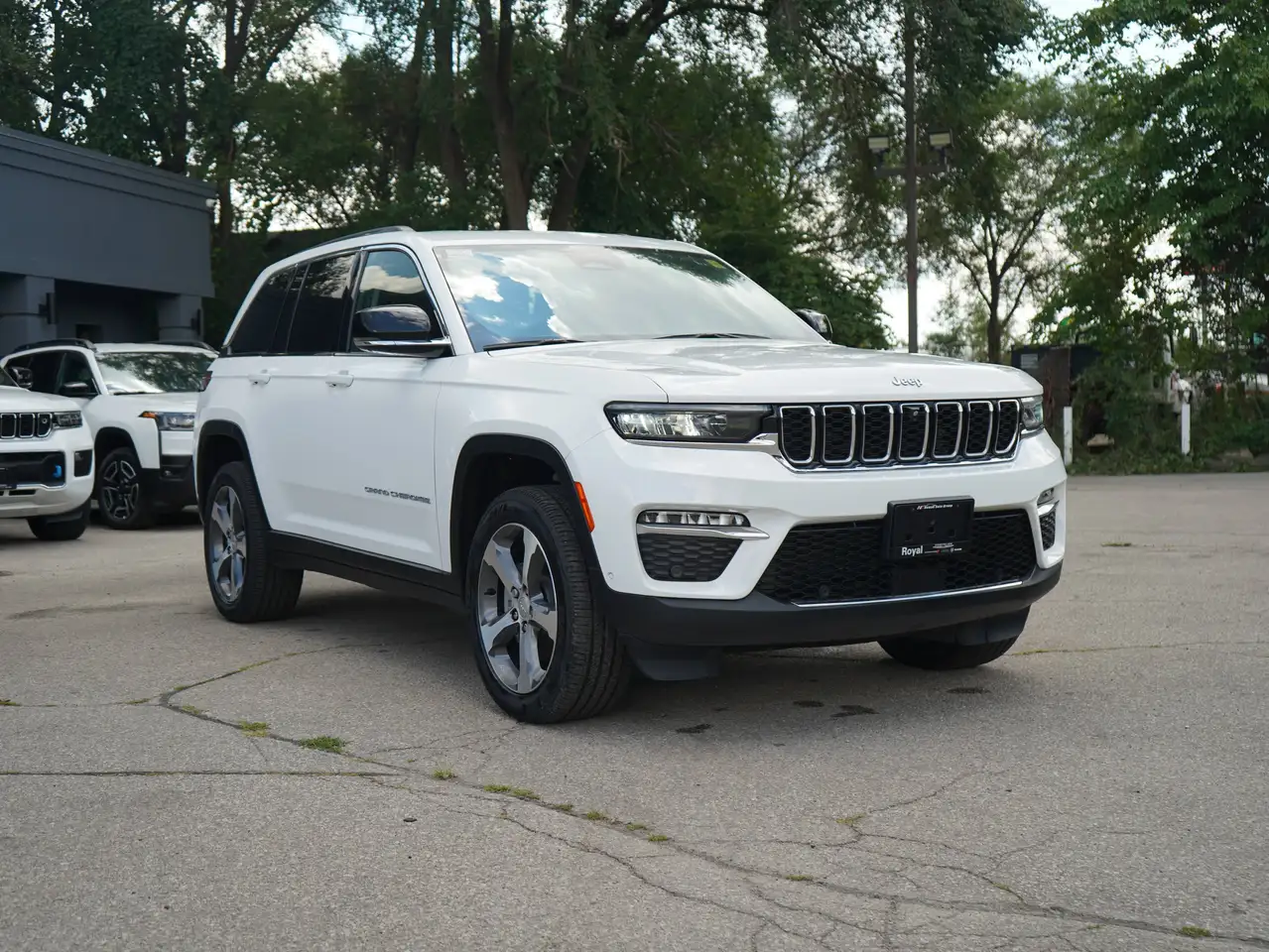Jeep Grand Cherokee - Image 5