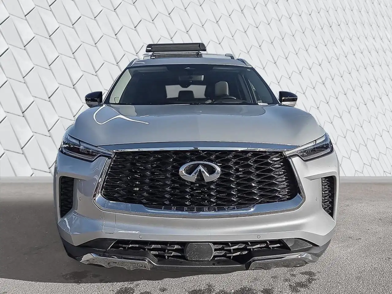 Infiniti QX60 - Image 2