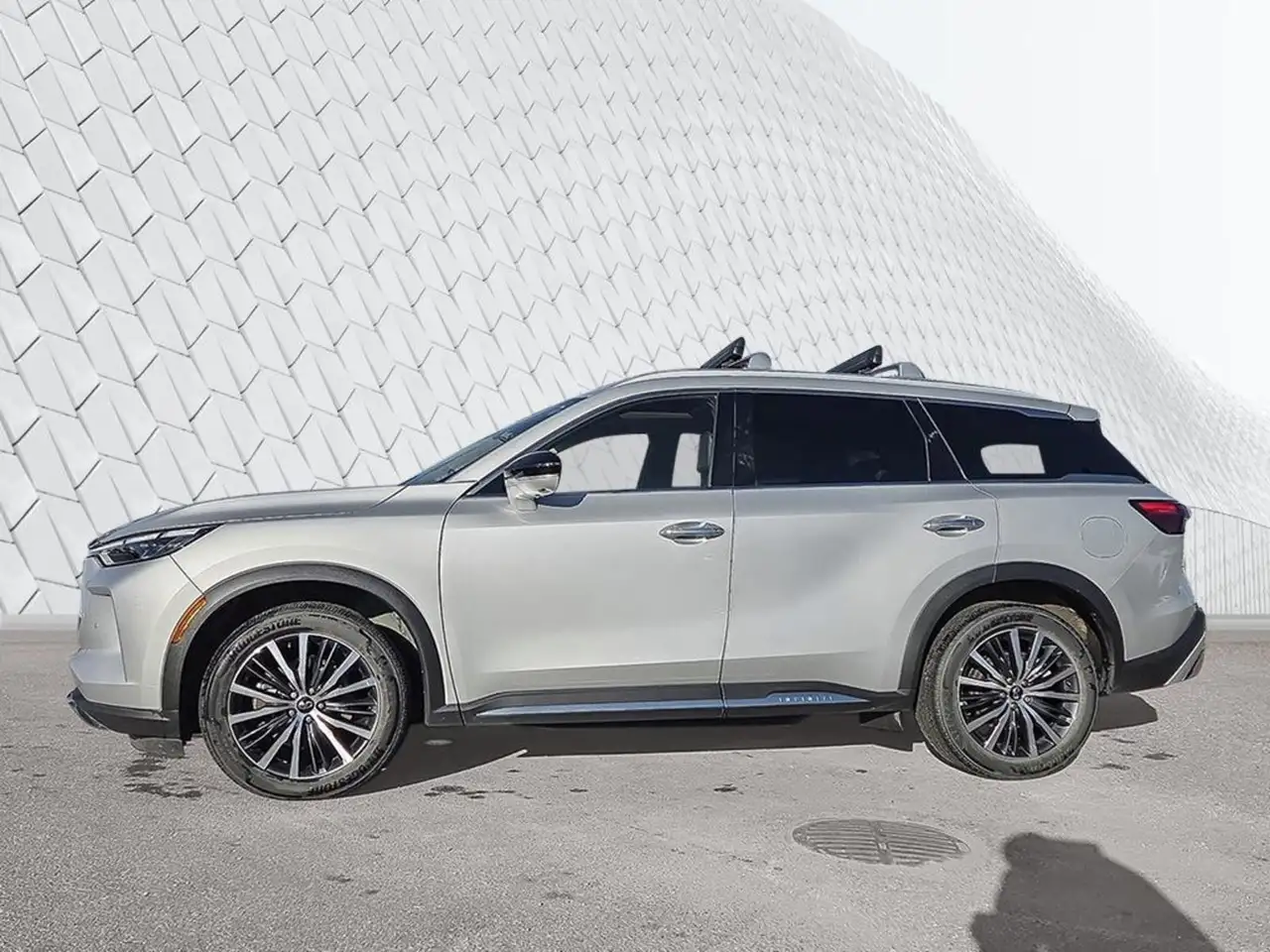 Infiniti QX60 - Image 3