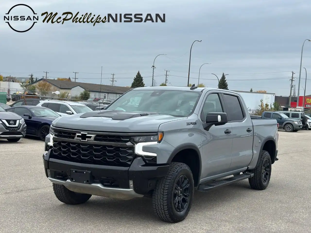 Chevrolet Silverado 1500 - Image 3