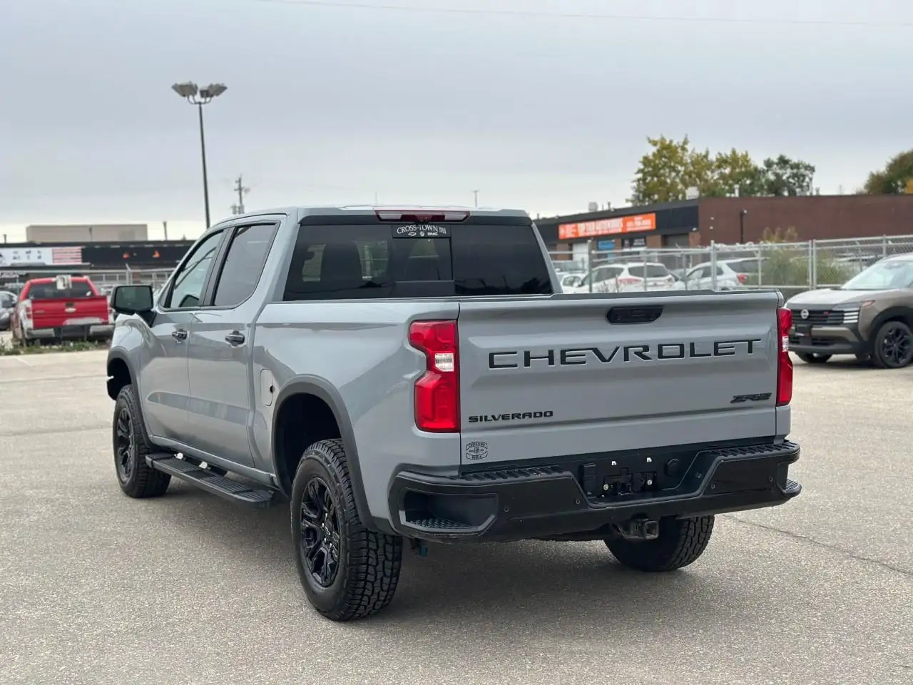 Chevrolet Silverado 1500 - Image 6