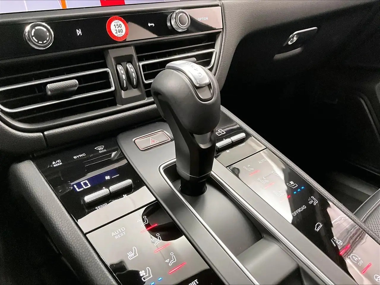 Porsche Macan - Image 22