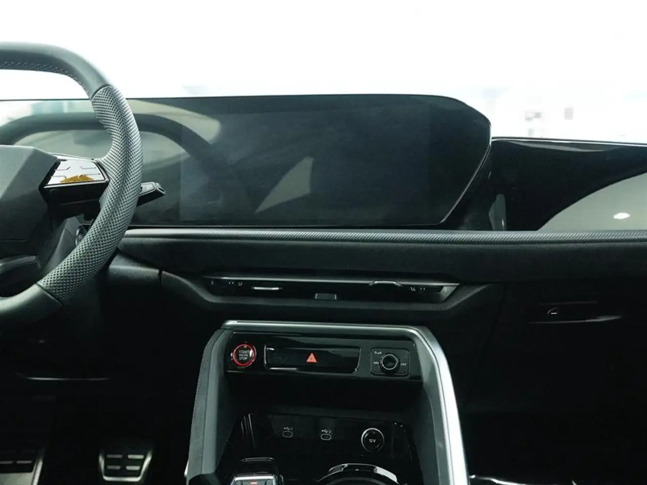 Audi SQ5 - Image 26