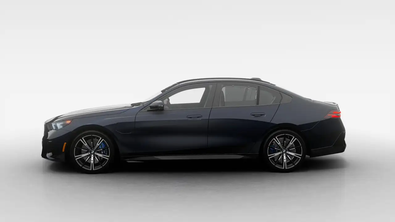 BMW 5 Series - Image 4