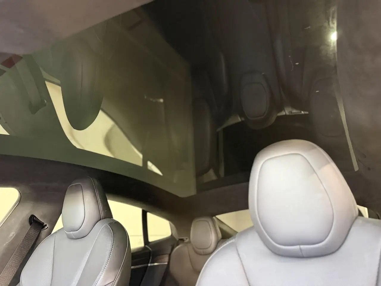 Tesla Model S - Image 15