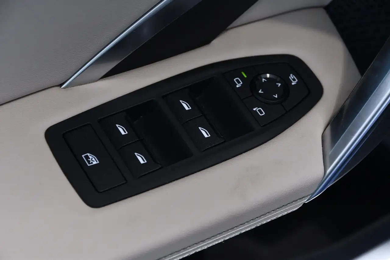 BMW X1 - Image 10