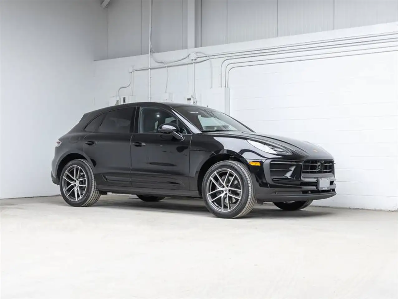 Porsche Macan - Image 17