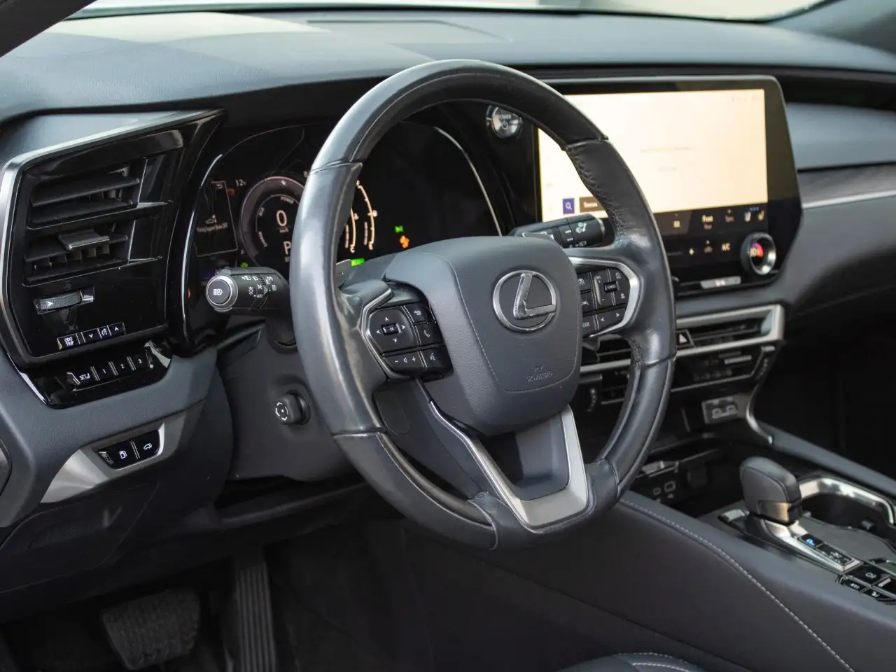 Lexus RX - Image 8