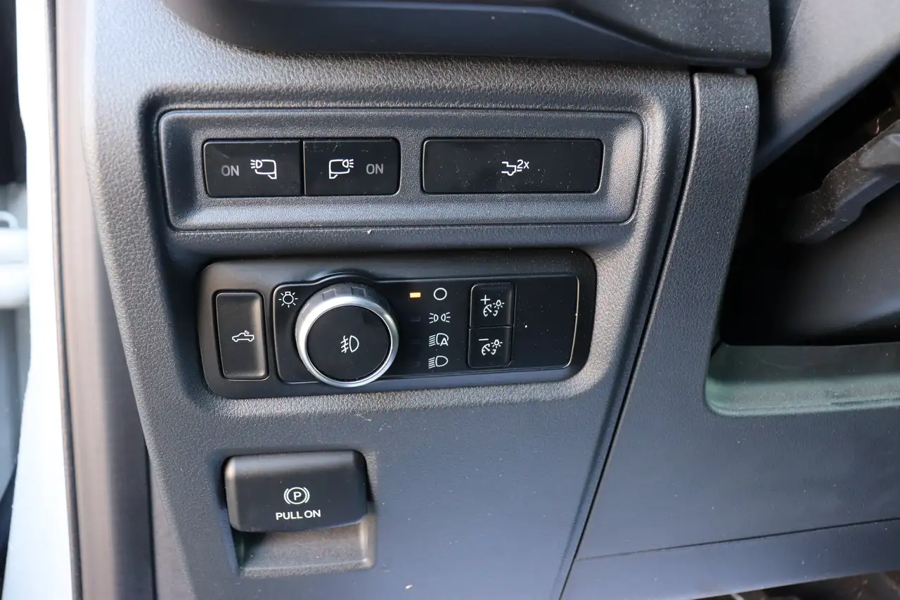 Ford F-150 - Image 9
