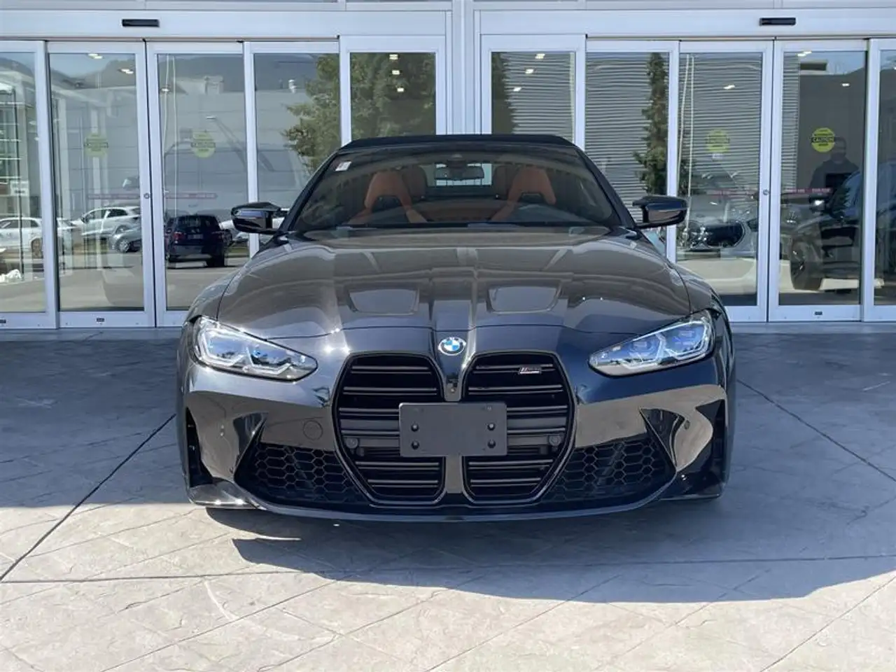 BMW M4 - Image 2