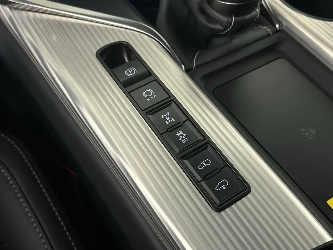 Lexus LX - Image 14