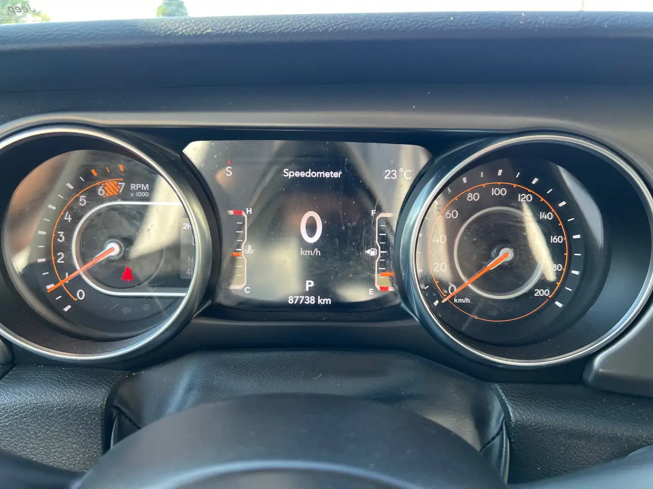 Jeep Wrangler - Image 19