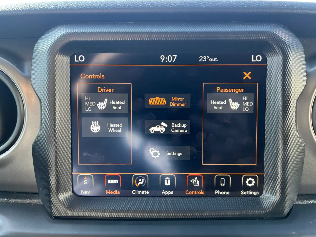 Jeep Wrangler - Image 22
