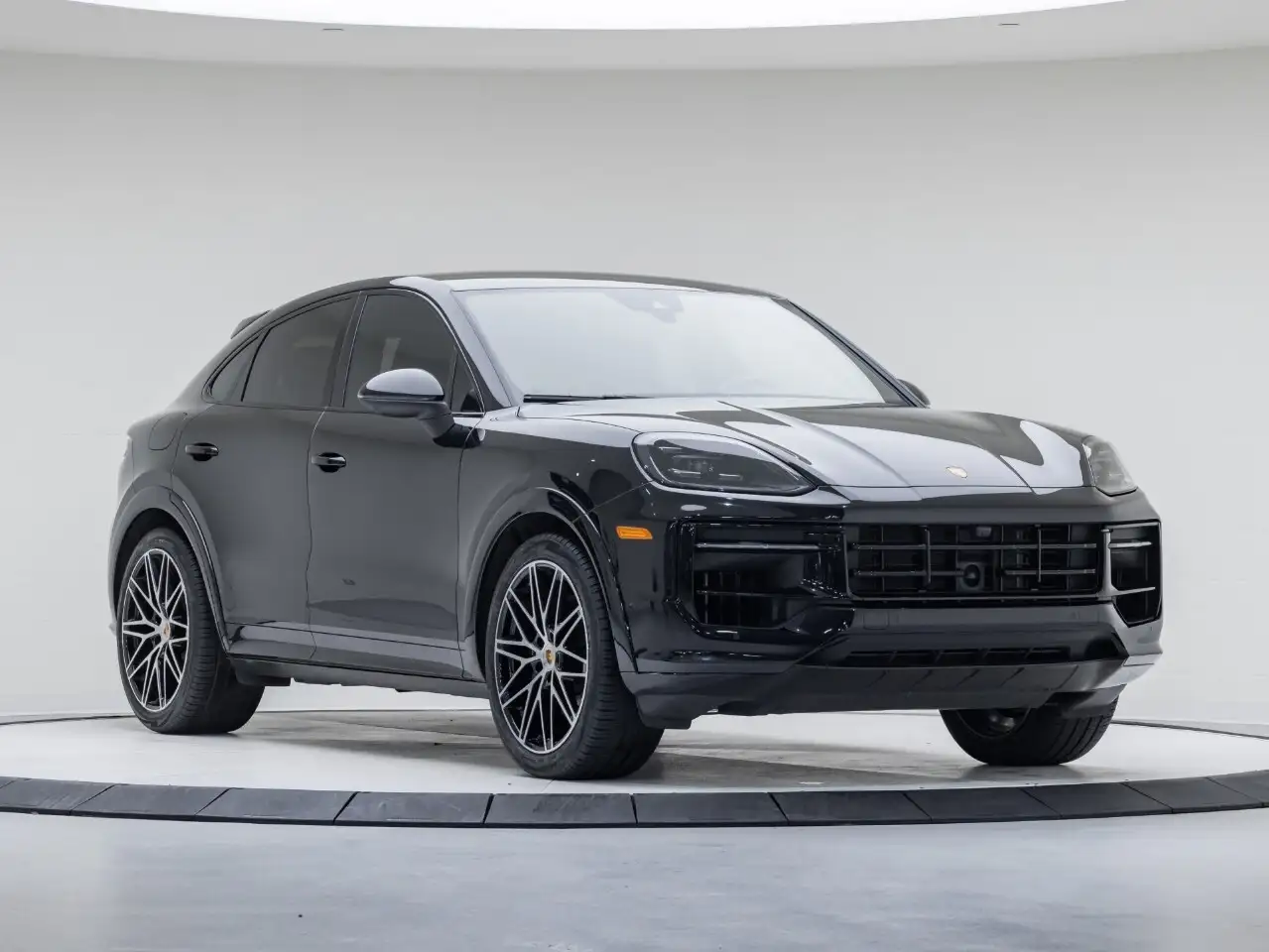 Porsche Cayenne - Image 12