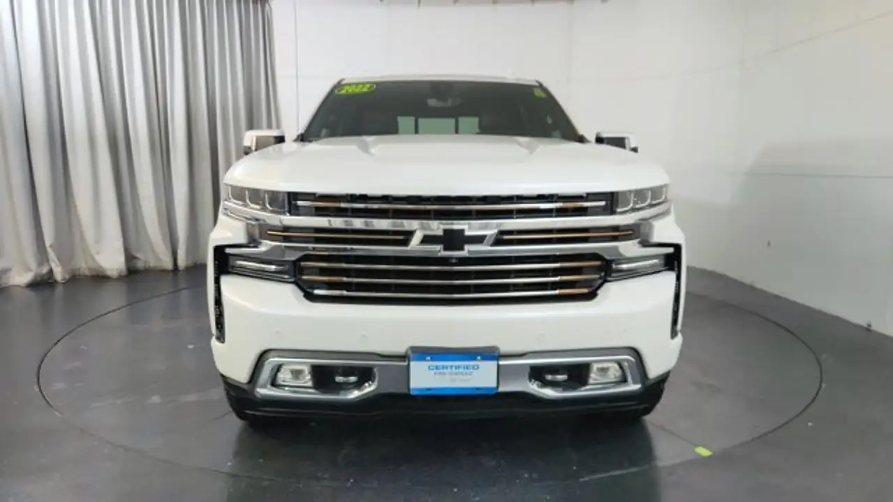 Chevrolet Silverado 1500 - Image 2