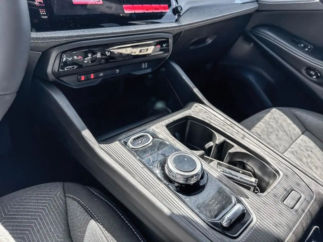 Jeep Cherokee - Image 17