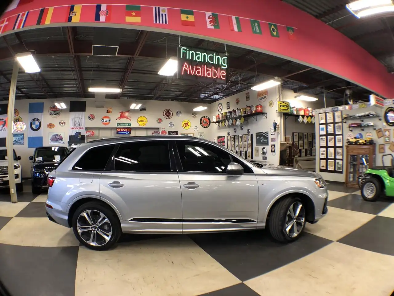 Audi Q7 - Image 8