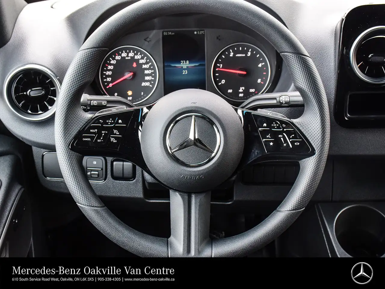 Mercedes-Benz Sprinter - Image 17