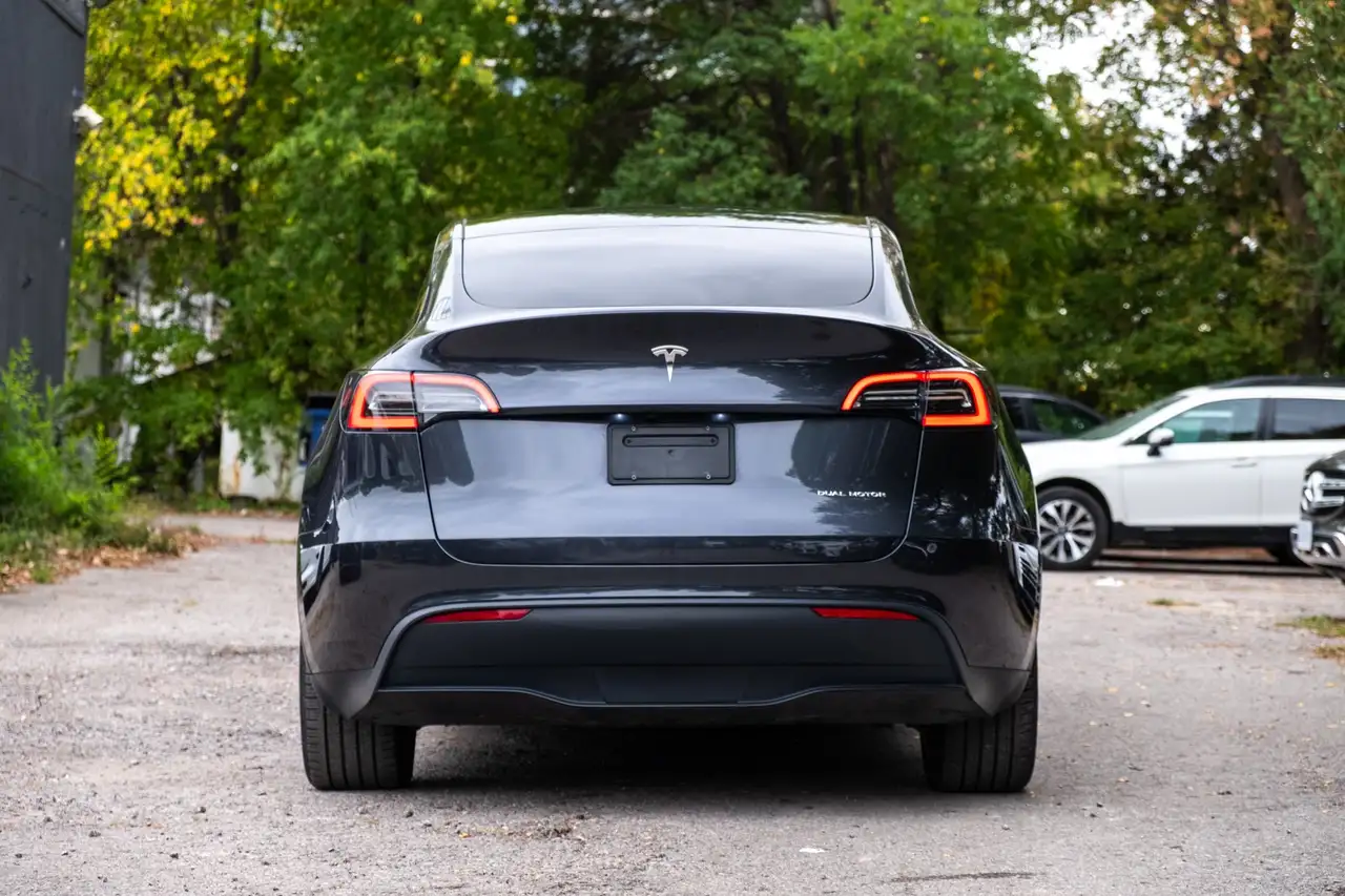 Tesla Model Y - Image 6
