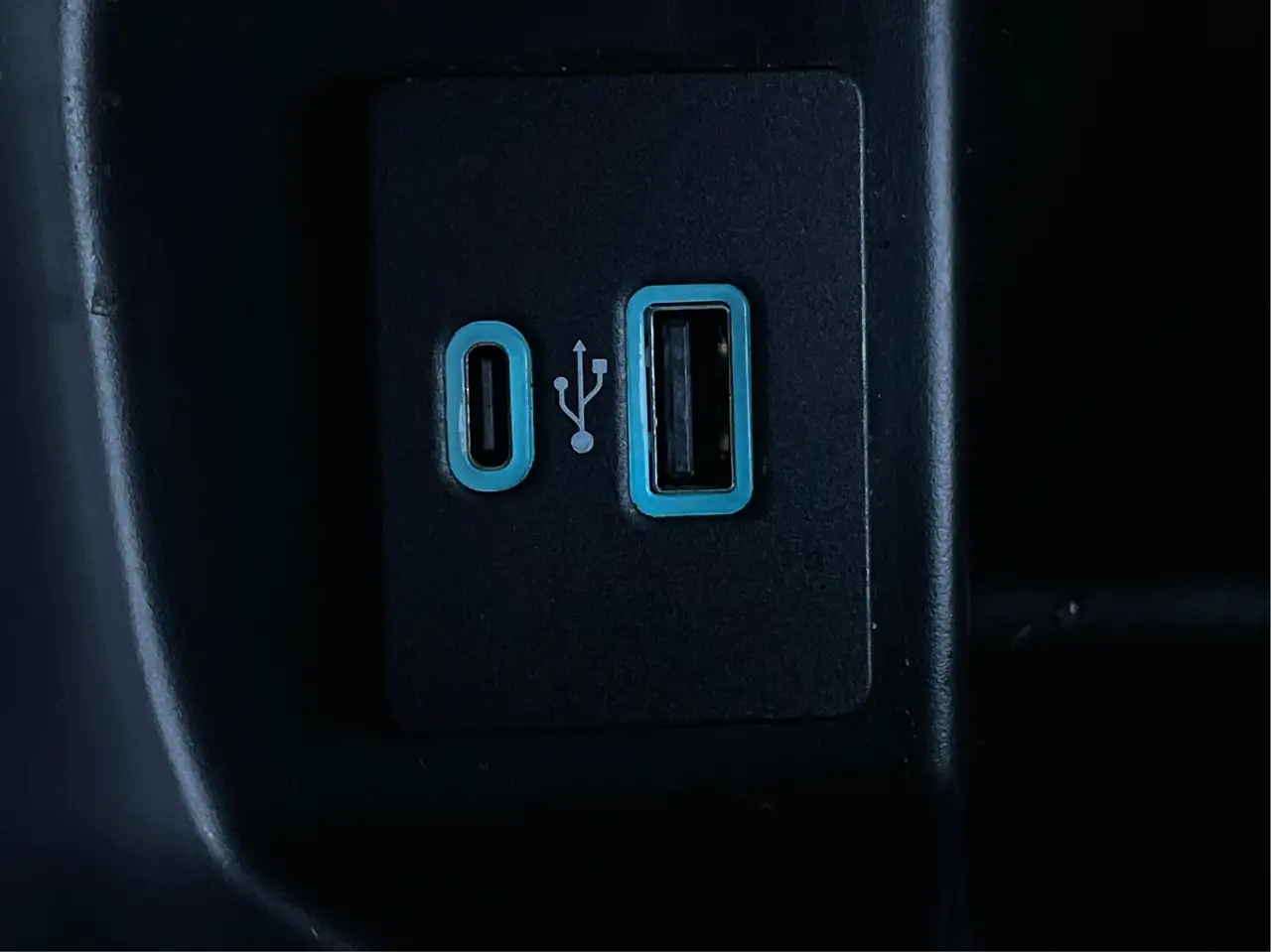 Ford F-150 - Image 27