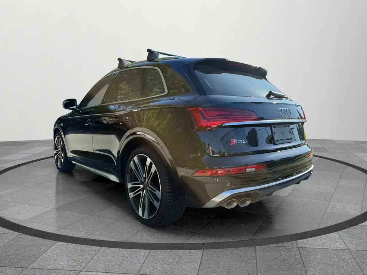 Audi SQ5 - Image 3
