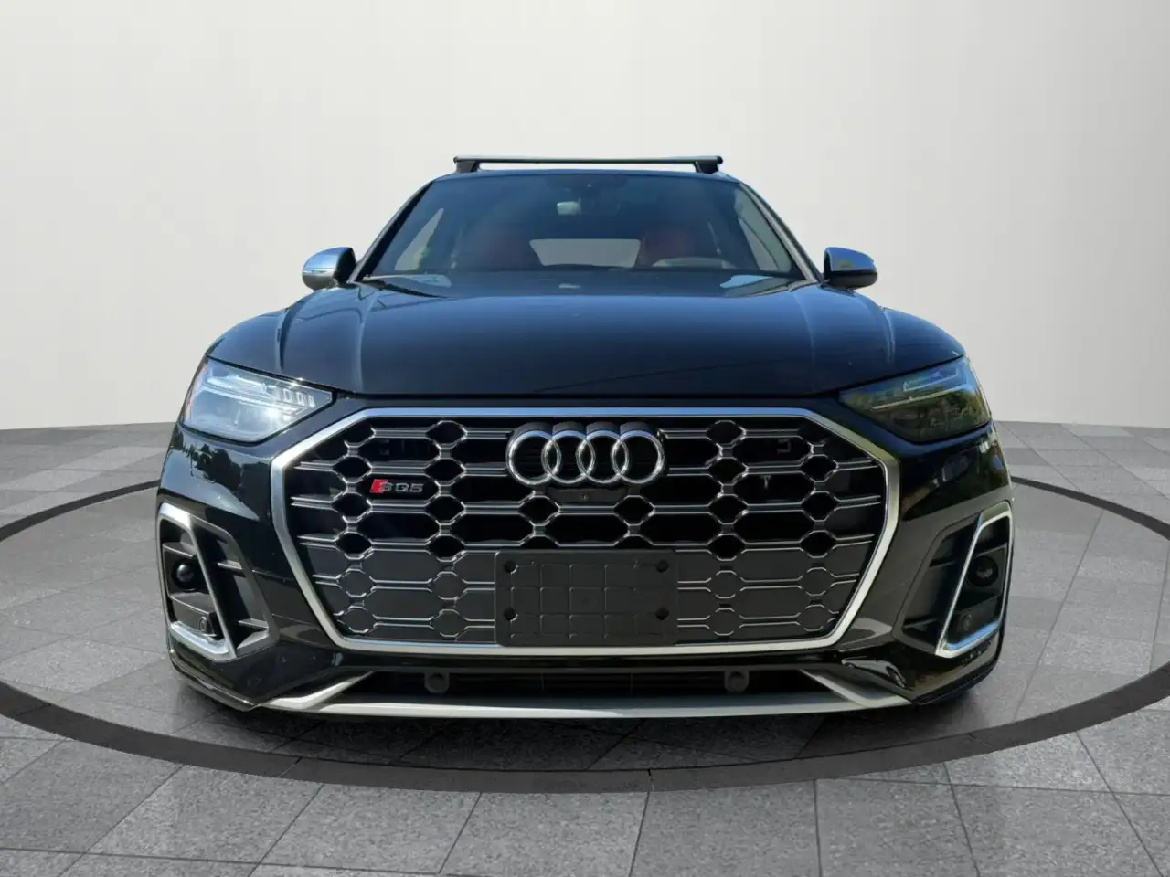 Audi SQ5 - Image 2