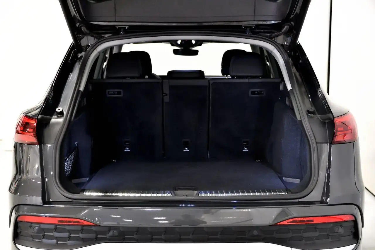 Audi Q5 - Image 11