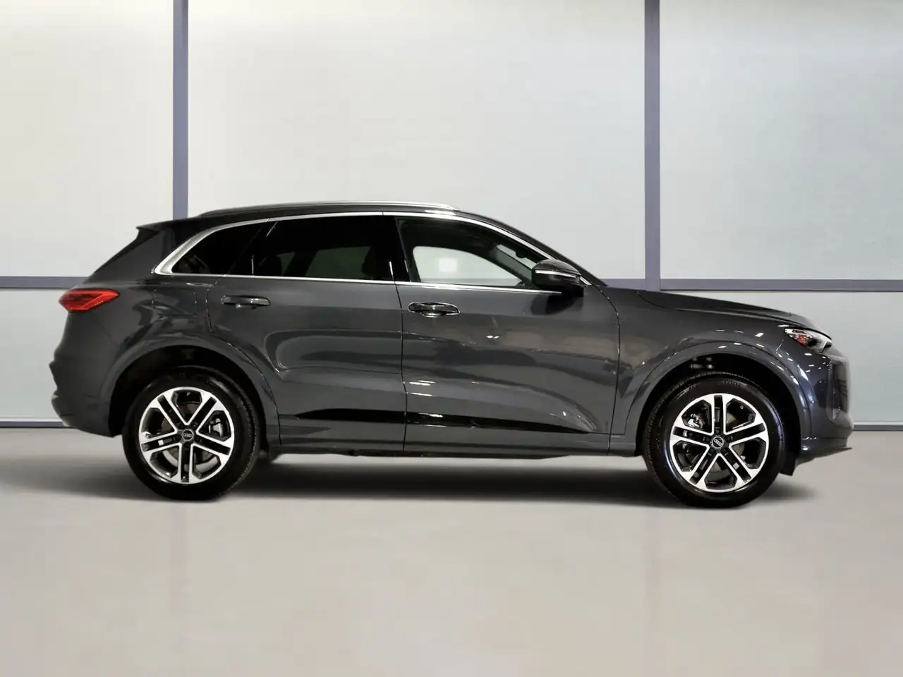 Audi Q5 - Image 6