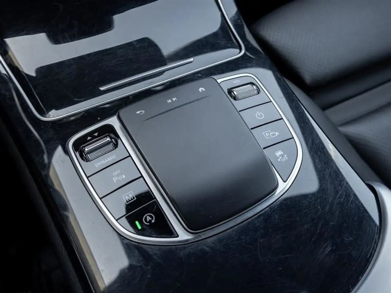 Mercedes-Benz GLC - Image 18