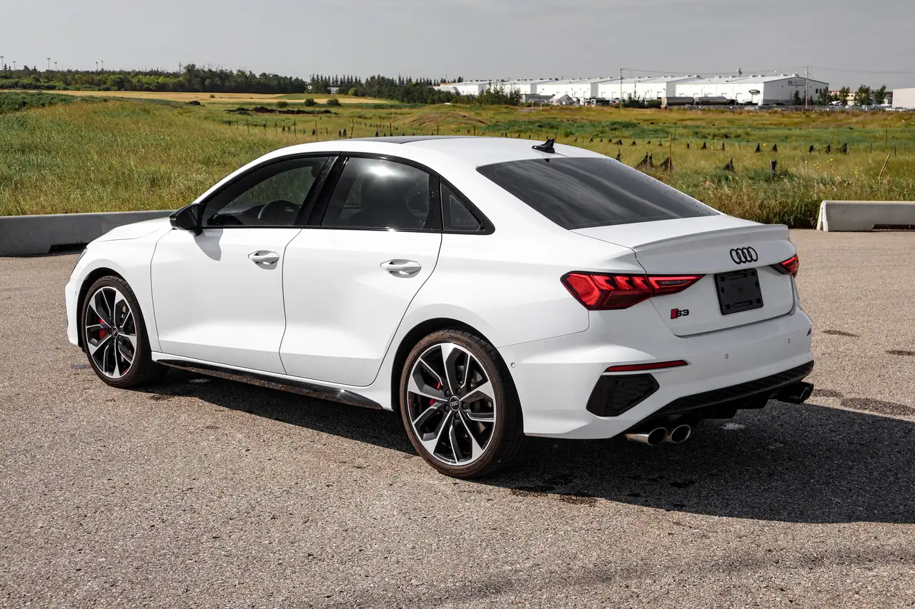 Audi S3 - Image 2