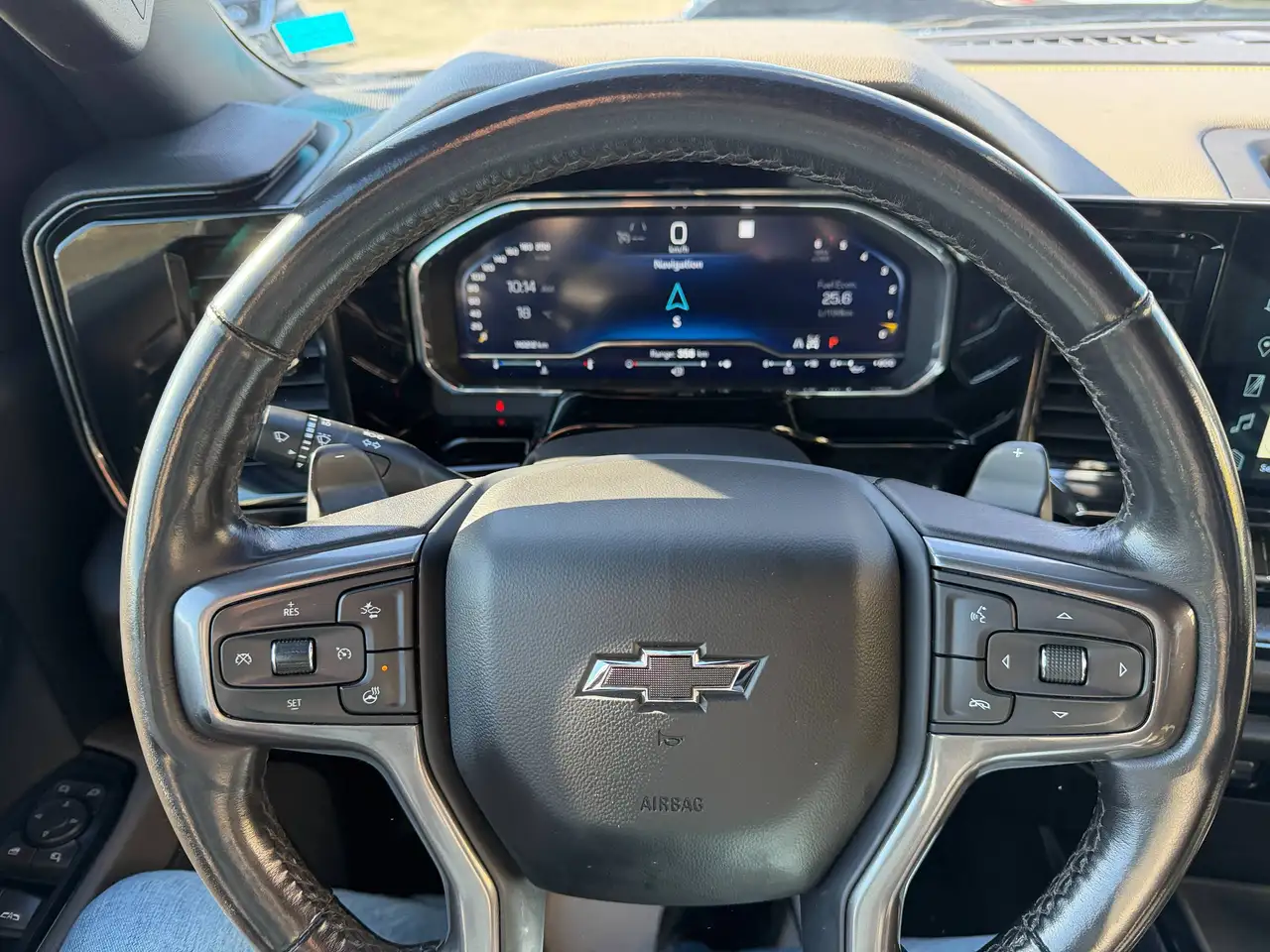 Chevrolet Silverado 1500 - Image 26