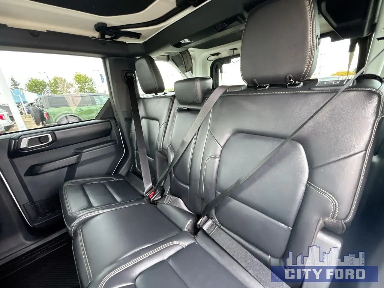 Ford Bronco - Image 22