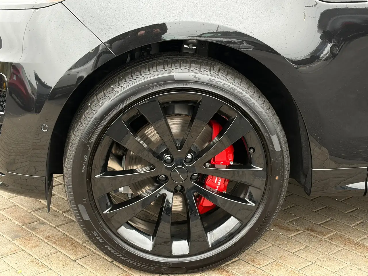 Land Rover Range Rover Sport - Image 10