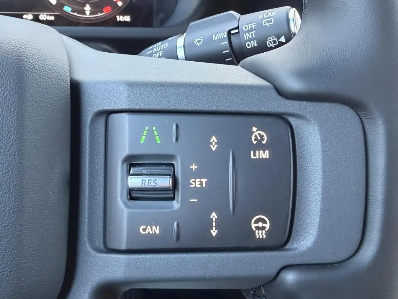 Land Rover Defender - Image 19