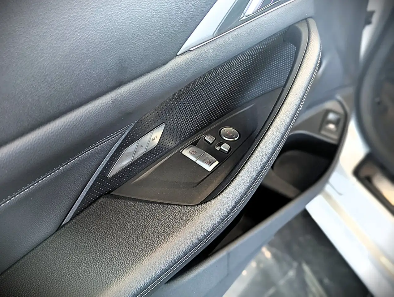 BMW 4 Series - Image 16