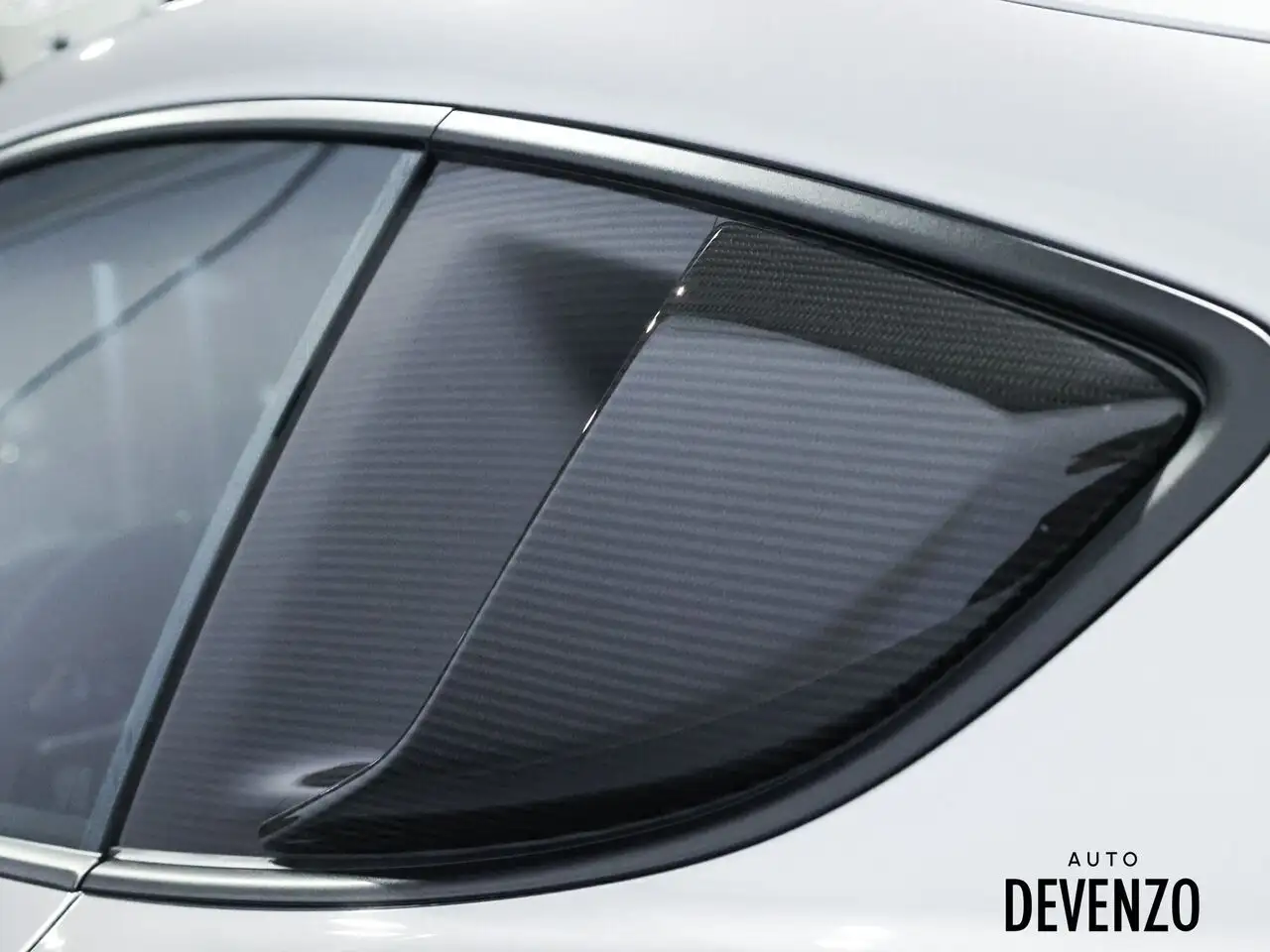 Porsche Unspecified - Image 11