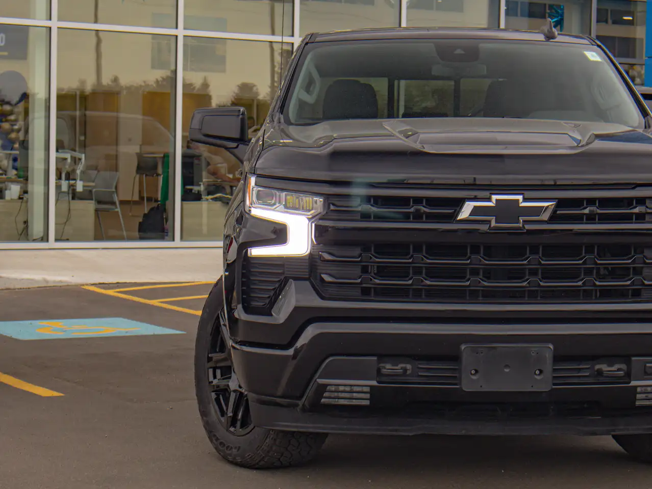 Chevrolet Silverado 1500 - Image 5