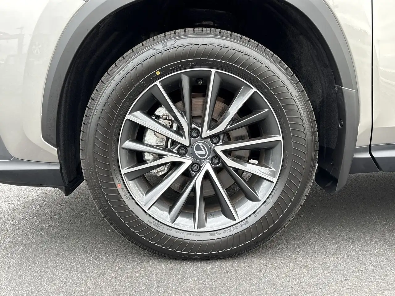 Lexus NX - Image 25