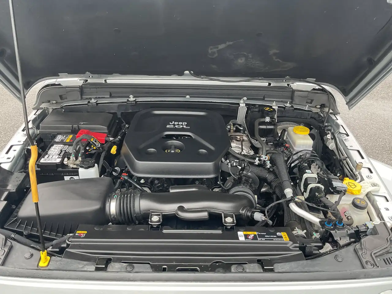 Jeep Wrangler - Image 31