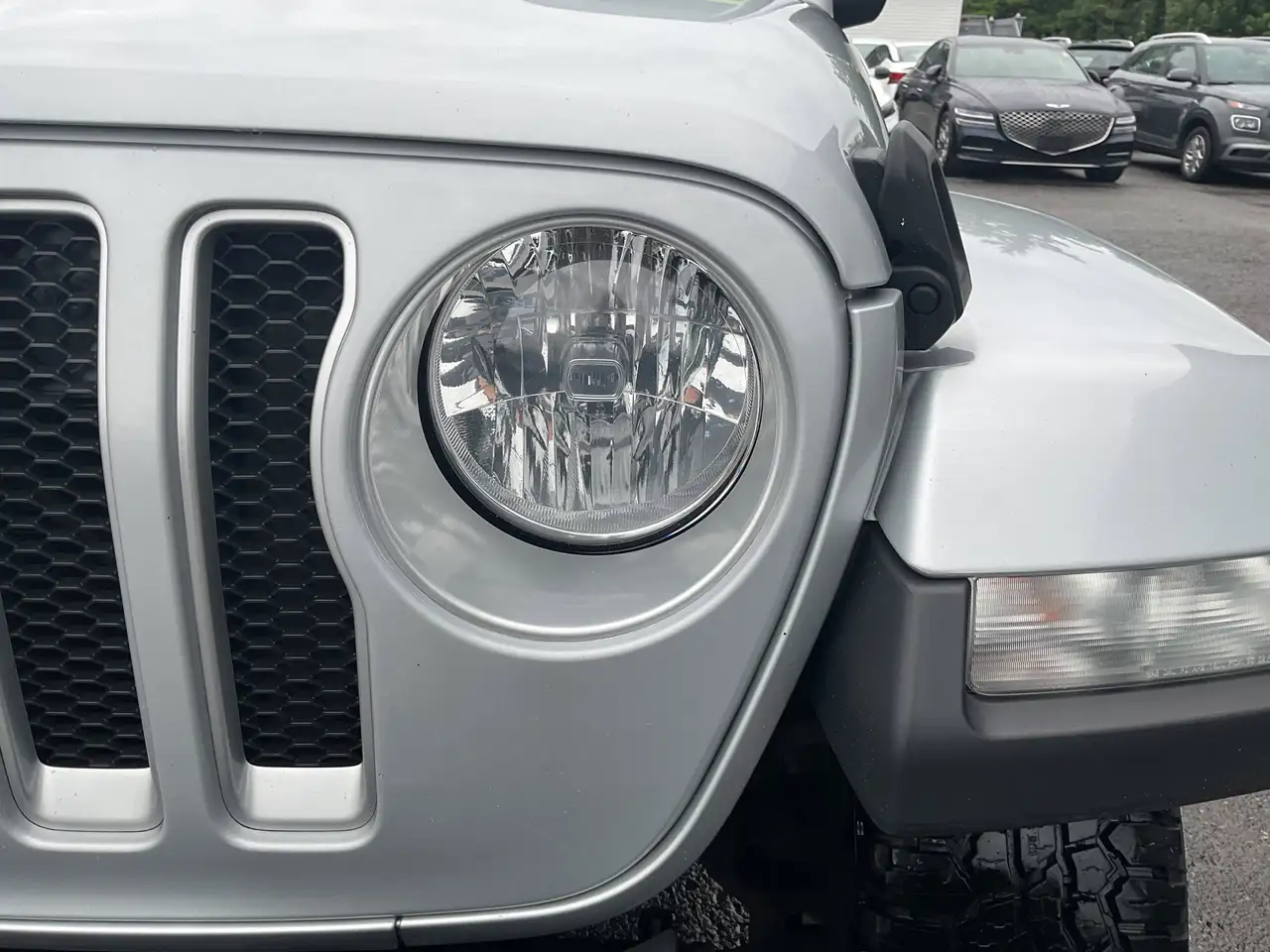 Jeep Wrangler - Image 14