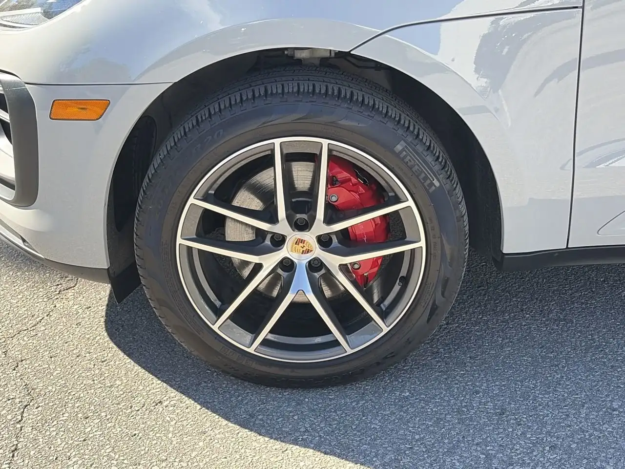 Porsche Macan - Image 18